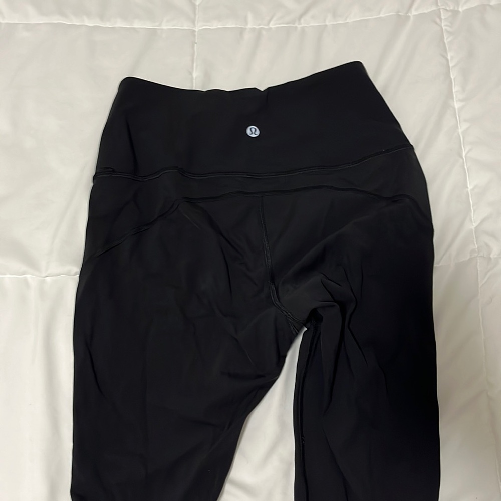 Lululemon 6 black leggings